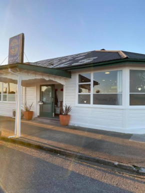 Hokitika Pioneer Hotel